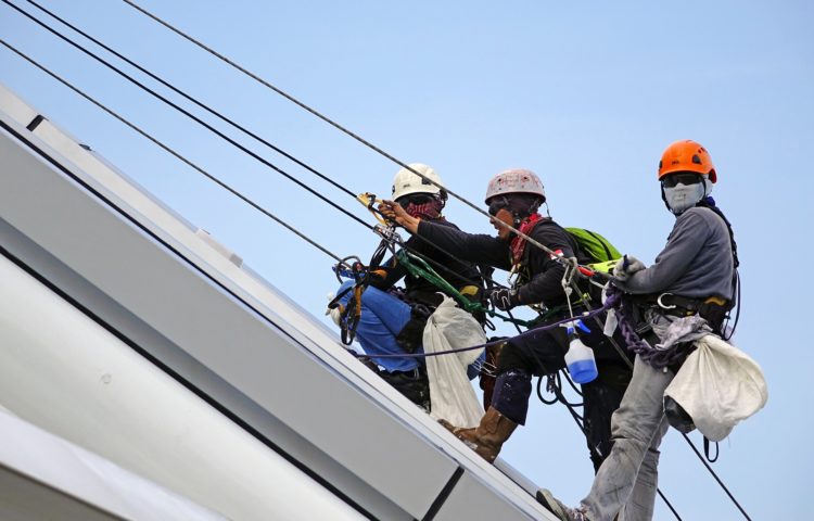 rappelling-755399_1920